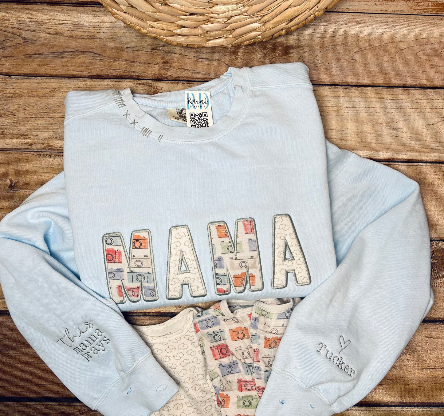 Mama (custom) sweatshirt Distressed hand embroidery and machine embroidery COMFORT COLOR