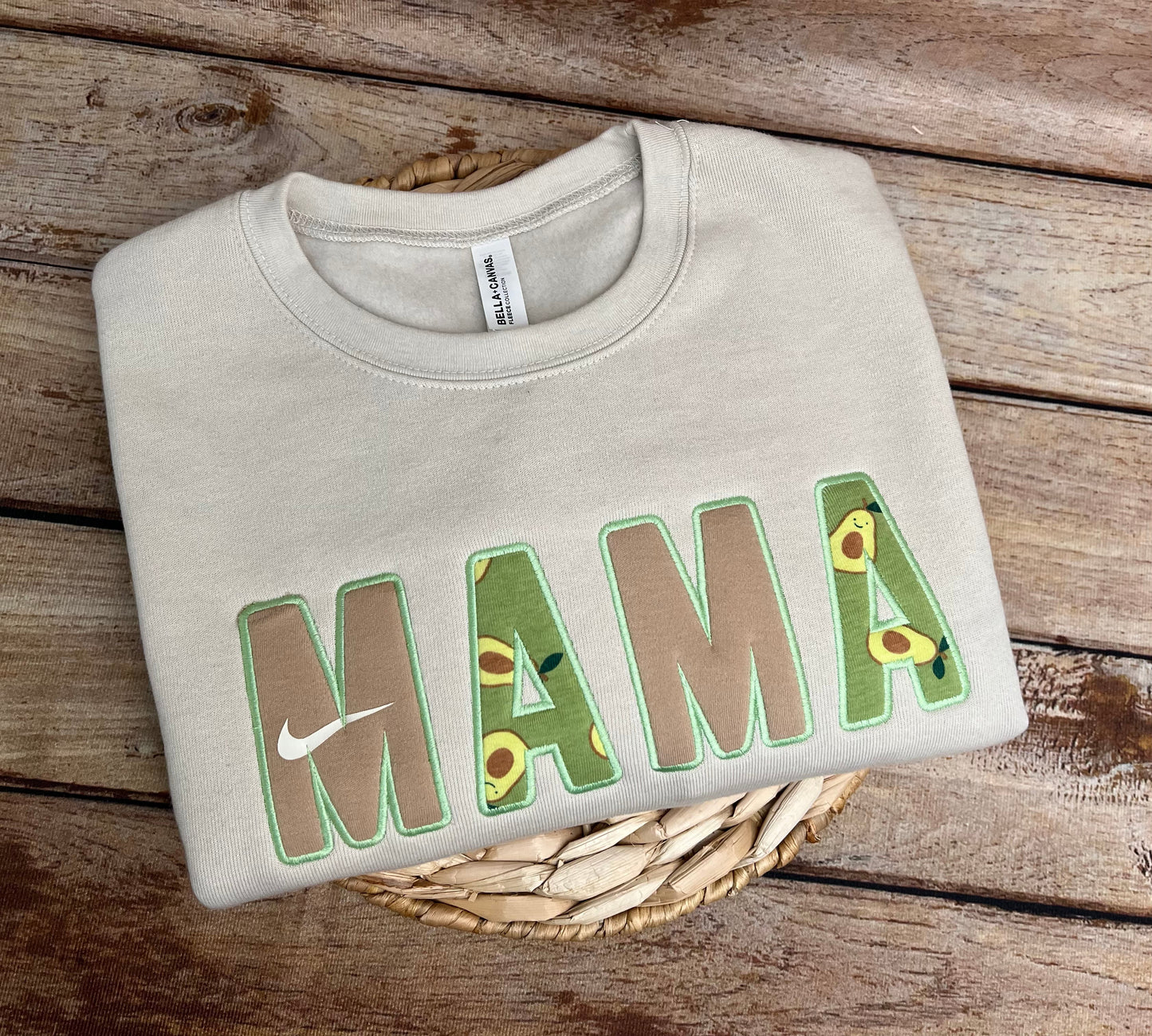 Mama appliqué  Hoodie with baby clothes, completely customizable