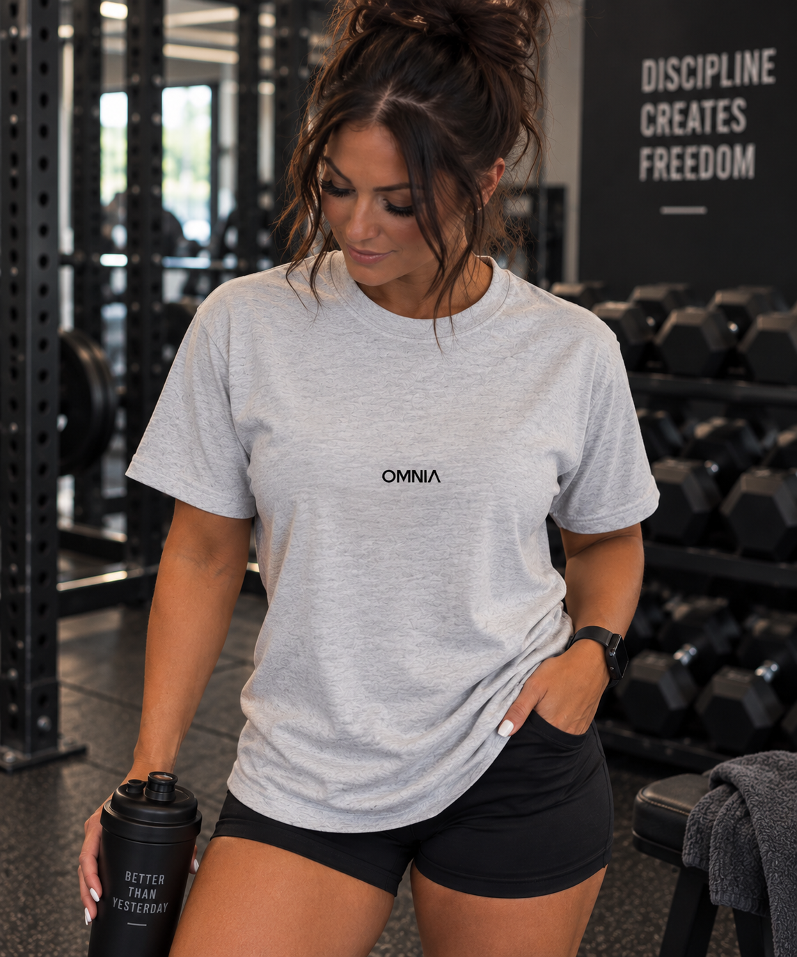 Omnia Tshirt